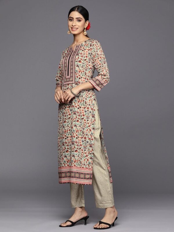 Tan Printed Crepe Straight Kurta With Trousers & Dupatta - Image 4